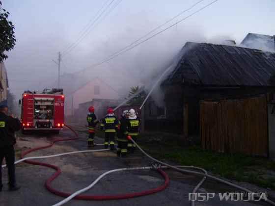 2007_pozar_budynku_checiny_03.jpg