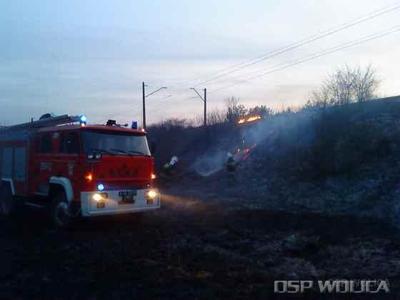 2010_pozar_trawy_zarosli_tokar_1.jpg